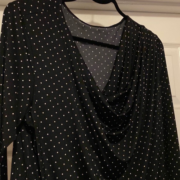 Woman’s polka dot blouse. L. Very good condition. - Picture 3 of 5